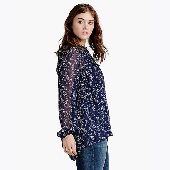 LUCKY BRAND 'Tossed Flower' Print Peasant Top sz L - Picture 12 of 13